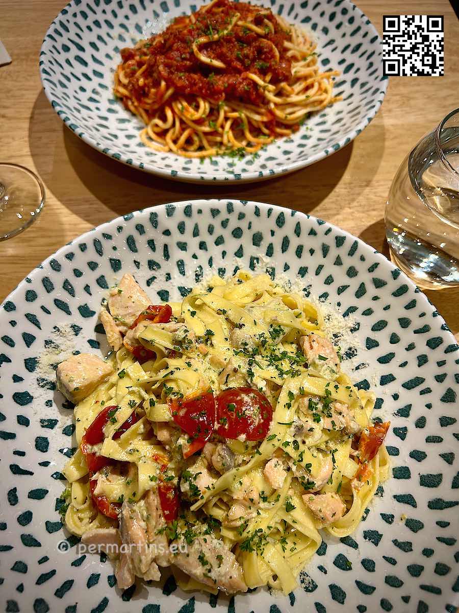France Tours La Cappuccino pasta.