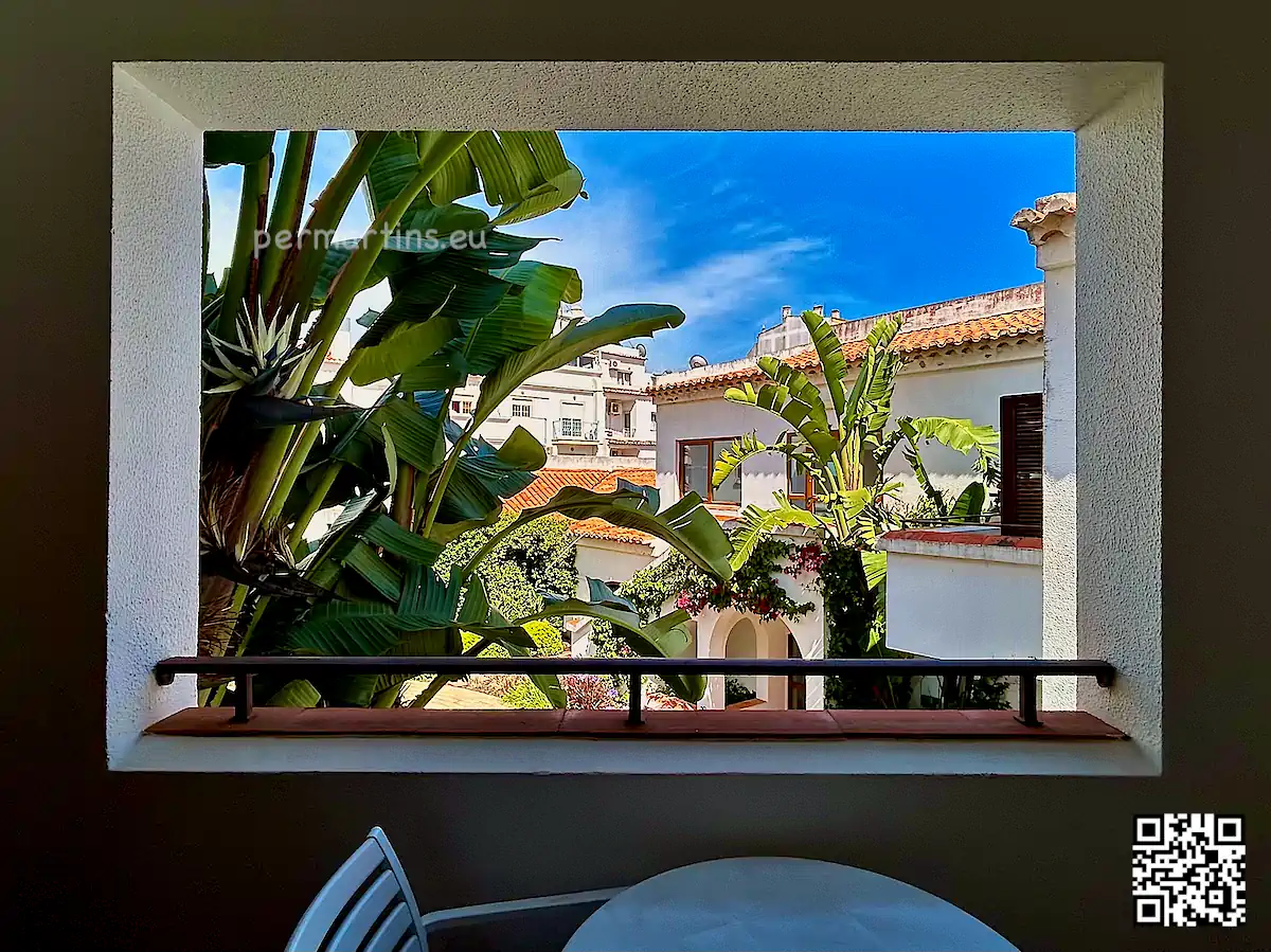 Portugal Algarve Lagos Hotel Tivoli, view from private terrace into a garden.