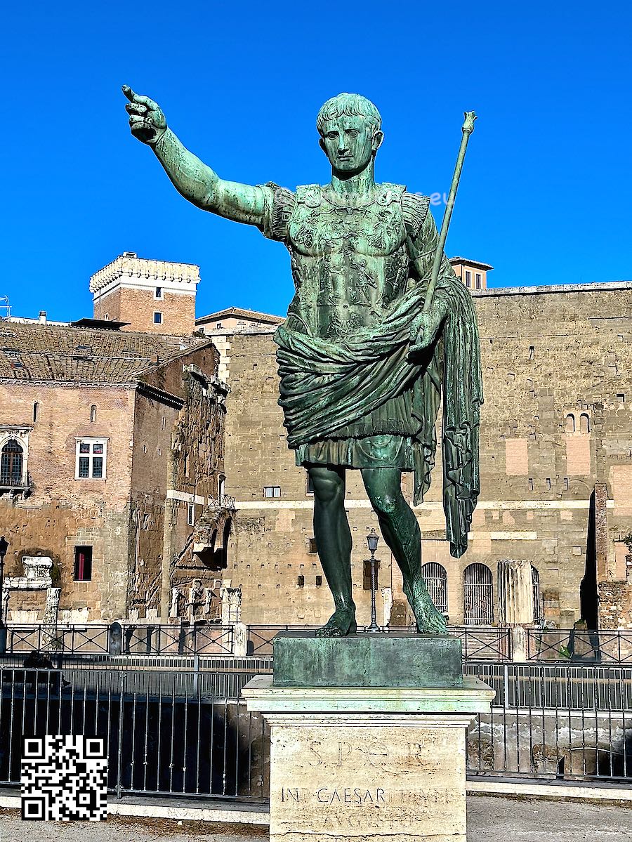 Italy Rome Roma bronze statue of Julius Ceasar.