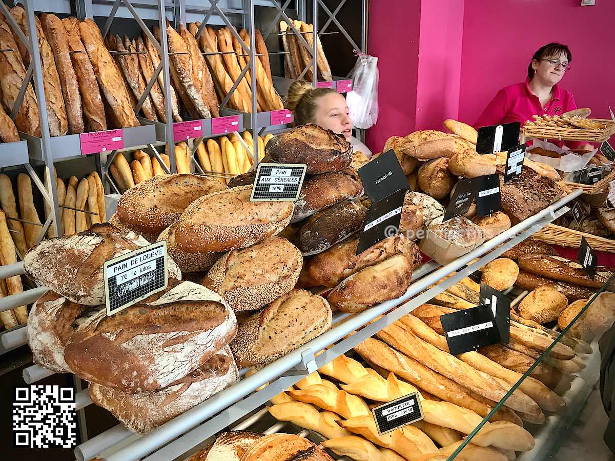 France Carcassonne bread for sale in Boulangerie Pâtisserie Papineau.